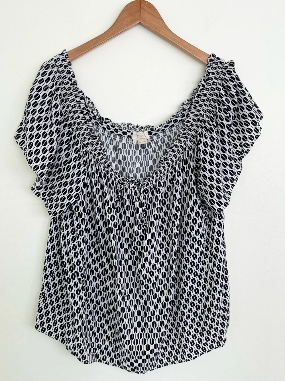 Kate Spade Black and White Geometric Print Flutter Sleeve Blouse XL Extra Large